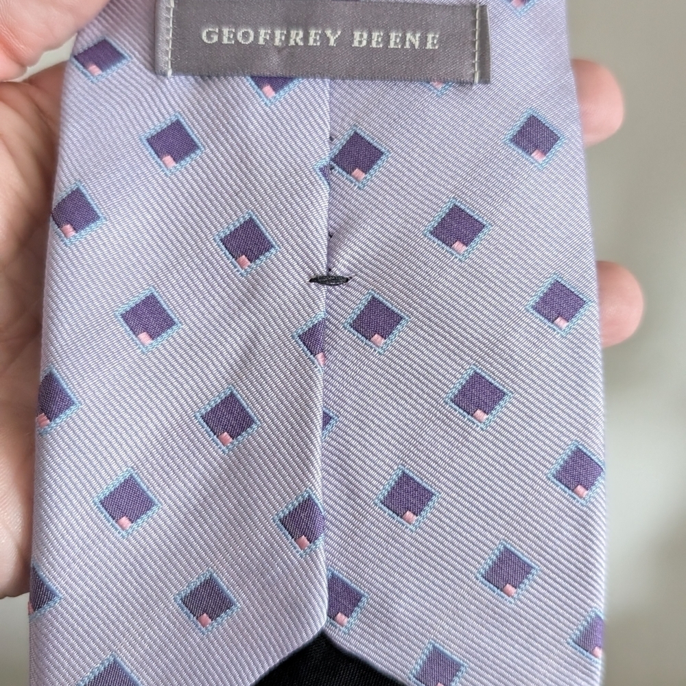 ⭐3/$21⭐Geoffrey Beene Patterned Men's Tie